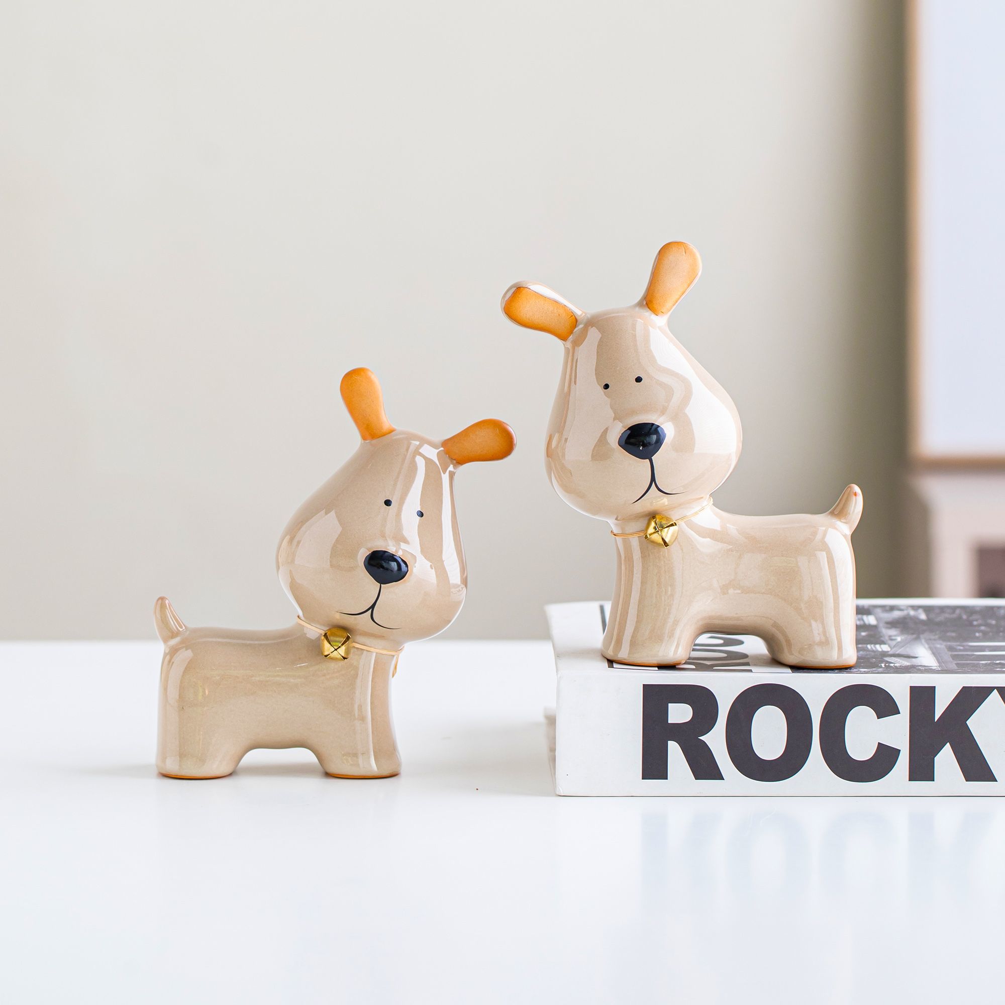 クリエイティブな北欧スタイルのセラミックベル子犬オーナメント - Home Office Architecture のレビューと価格